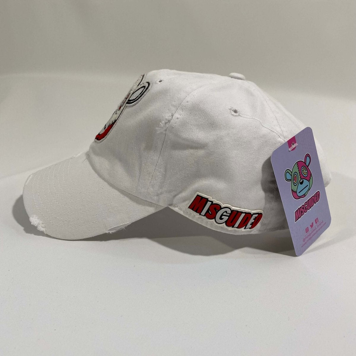 Misguided (Red Oreo 6's) Distressed Dad Hat - White - Misguided