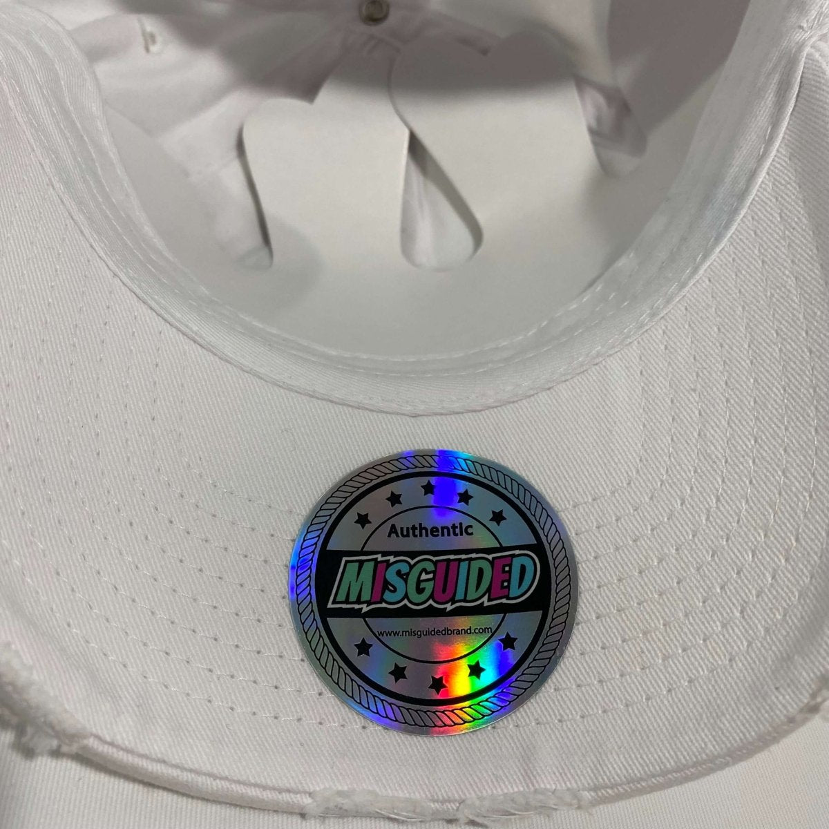 Misguided (UNC 6's) Distressed Dad Hat - White - Misguided